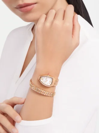 Serpenti Spiga-klocka